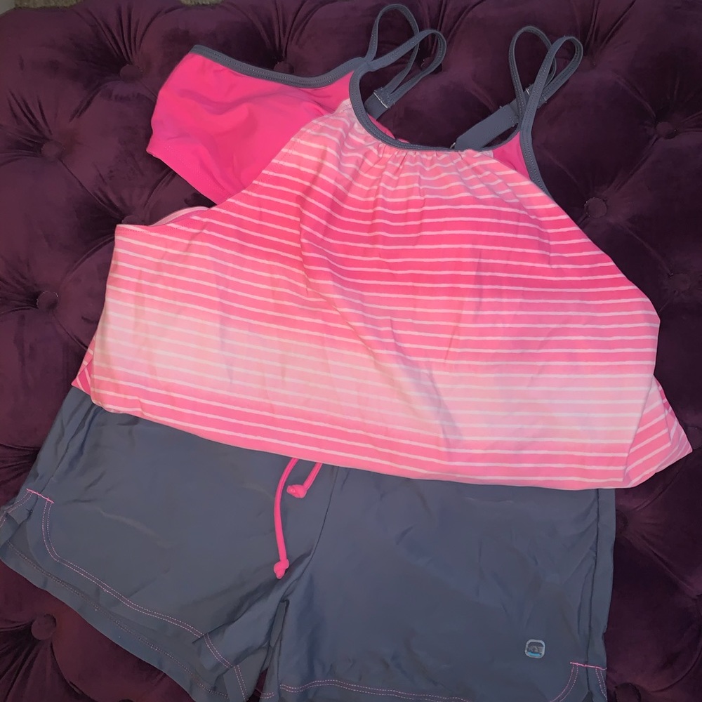 2-piece bathing Suit